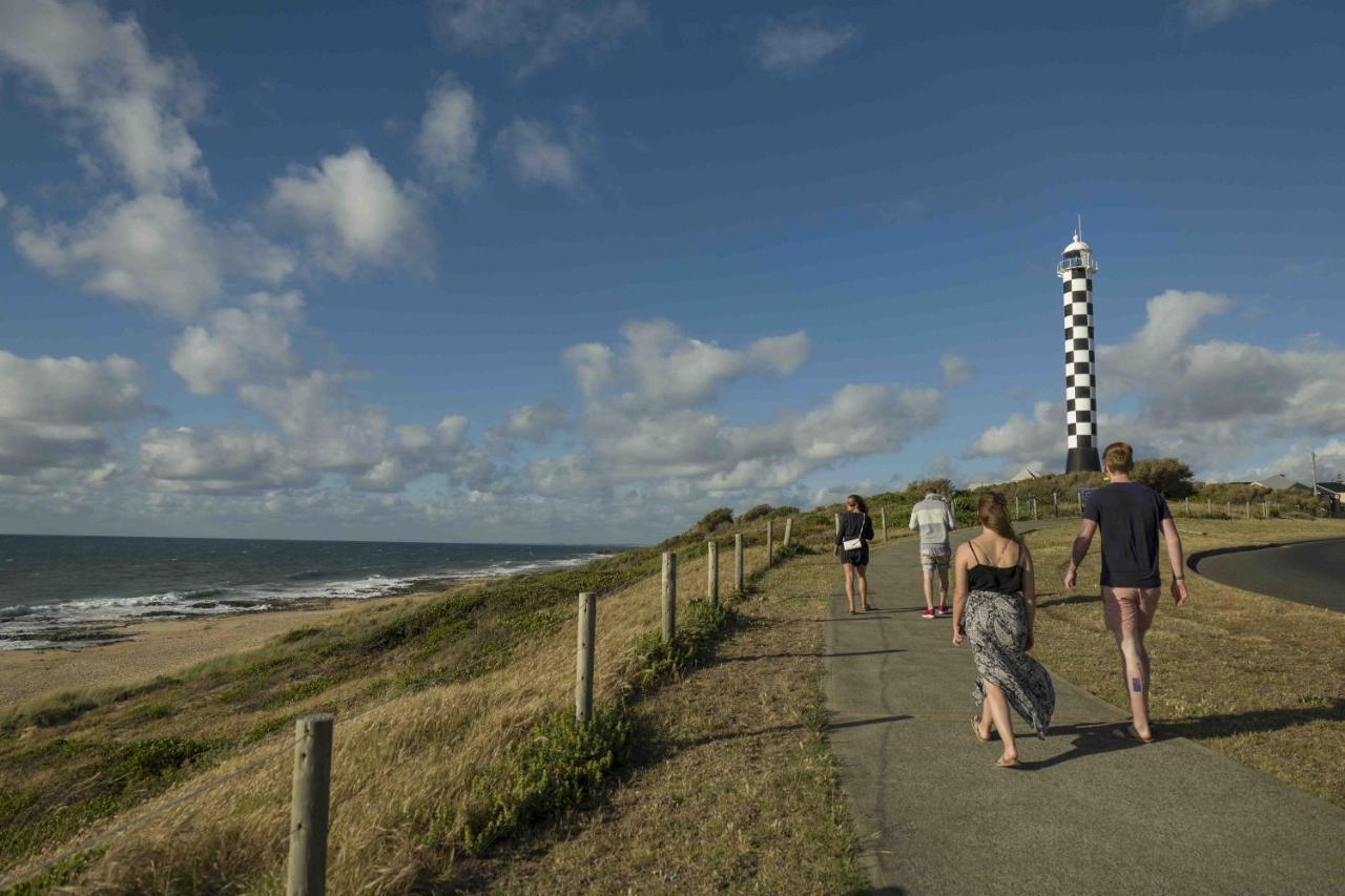 Хостел Dolphin Retreat Bunbury Yha Экстерьер фото