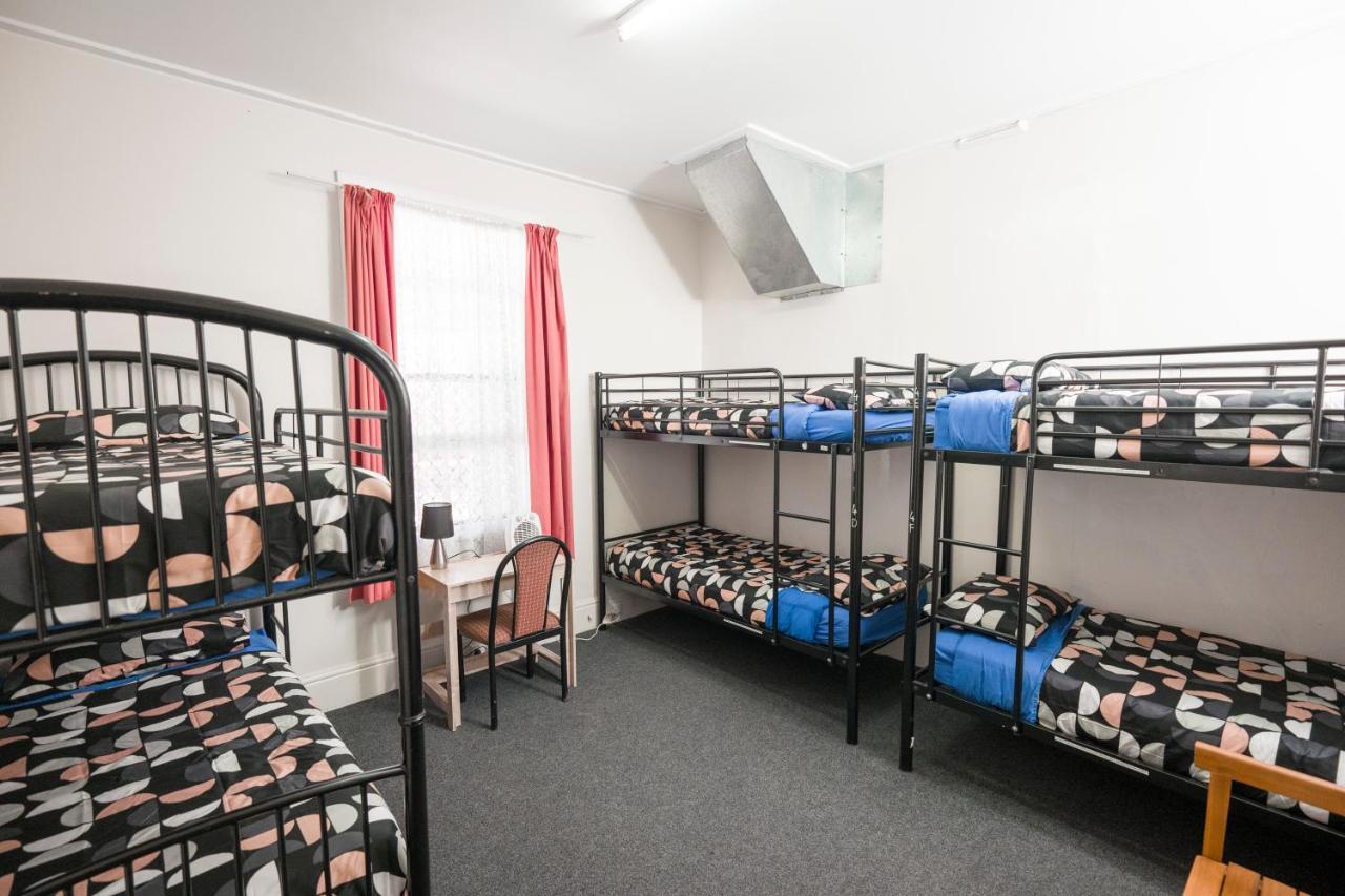 Хостел Dolphin Retreat Bunbury Yha Экстерьер фото