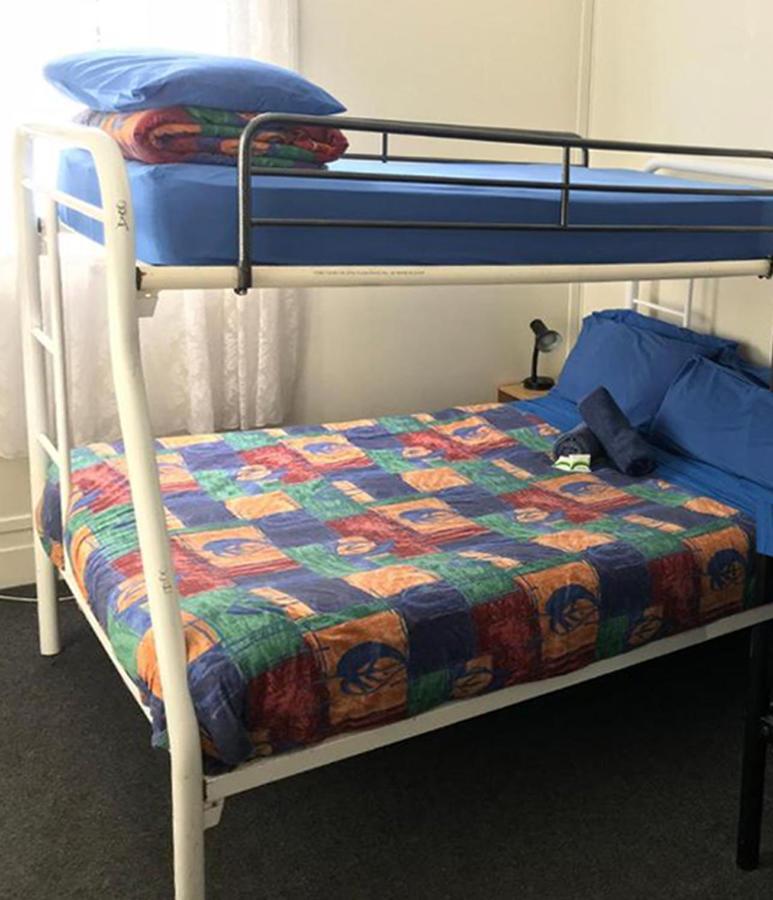 Хостел Dolphin Retreat Bunbury Yha Экстерьер фото