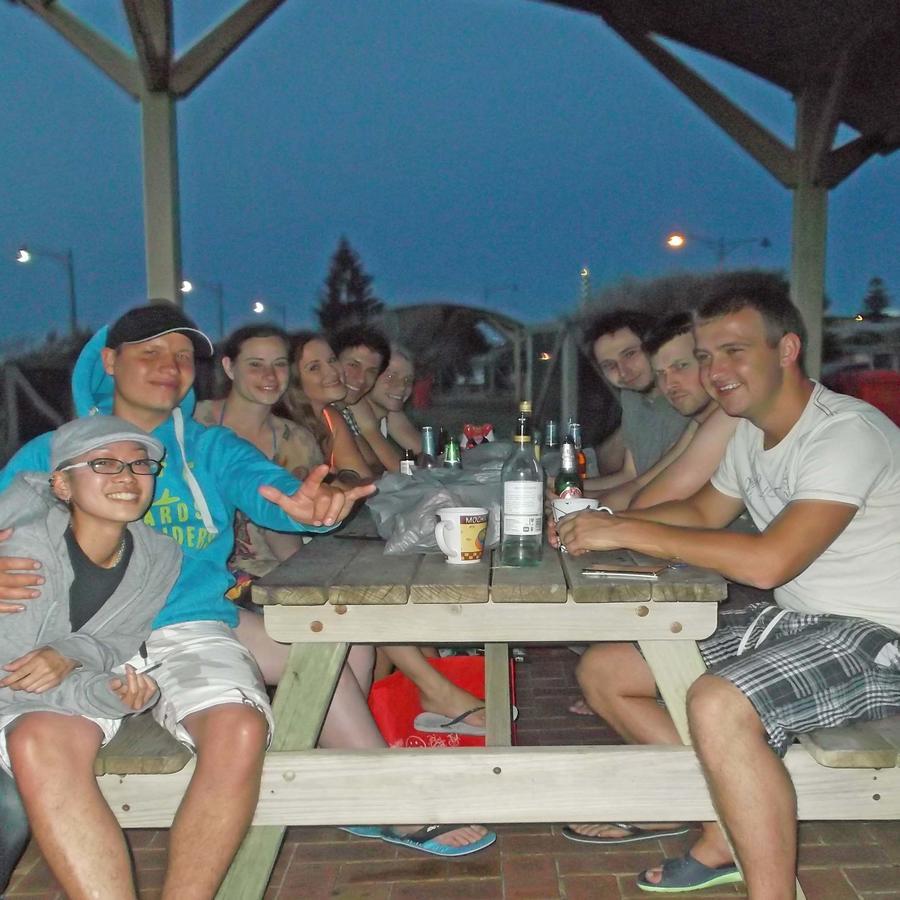 Хостел Dolphin Retreat Bunbury Yha Экстерьер фото